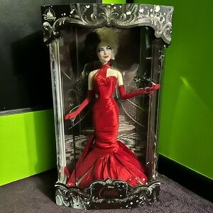 LE Disney Cruella De Vil 18” Doll in Red Gown